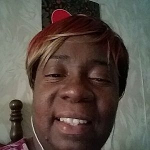 Meet your Posher, Stefanie